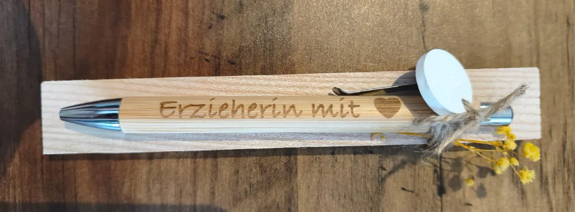 Kugelschreiber Bambus graviert mit Logo oder Wunschtext - Schollys