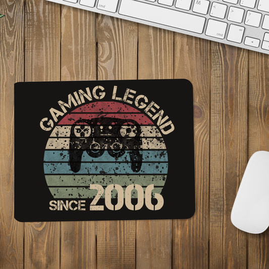 Gaming Mauspad "Gaming Legend since ..." personalisiert mit Jahreszahl | Schollys - Schollys