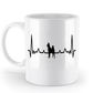 Tasse personalisiert mit Herzschlag und Hundesilhouette – Geschenk für Hundehalter mit Namen | Schollys - Schollys