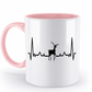 Tasse mit Herzschlag und Hirsch – personalisierbar mit Namen für Jäger und Naturliebhaber | Schollys - Schollys